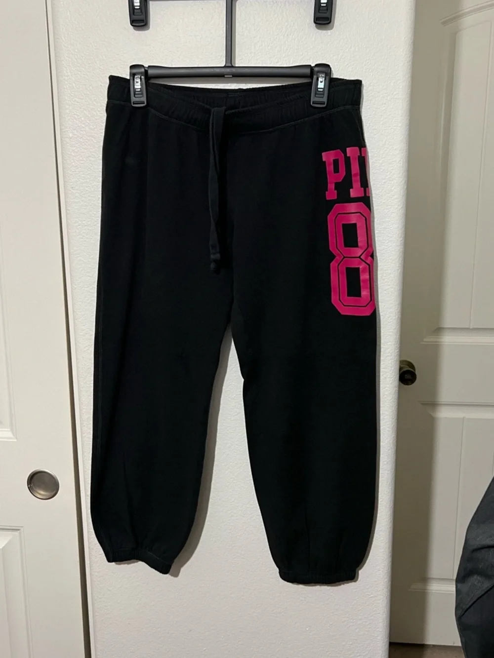 PINK Victoria's Secret Woman’s 4-Piece Lounge Set - 3 Pairs of Joggers / 1 TEE - Picture 11 of 16